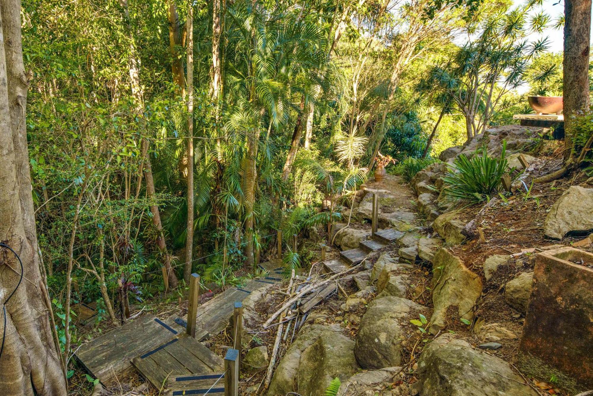Banksia Rainforest Retreat In 布德林姆 外观 照片